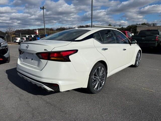 new 2025 Nissan Altima car, priced at $33,384