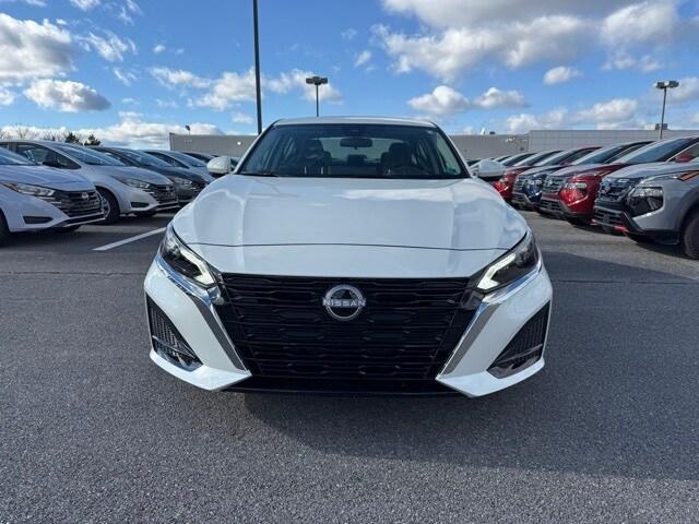 new 2025 Nissan Altima car, priced at $33,384