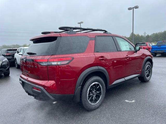 new 2024 Nissan Pathfinder car, priced at $40,372