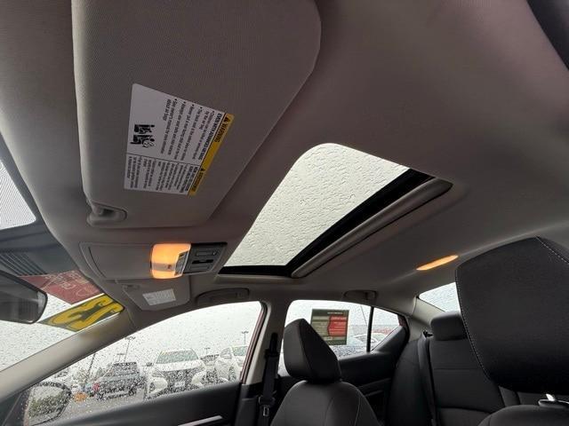 used 2023 Nissan Altima car, priced at $21,900