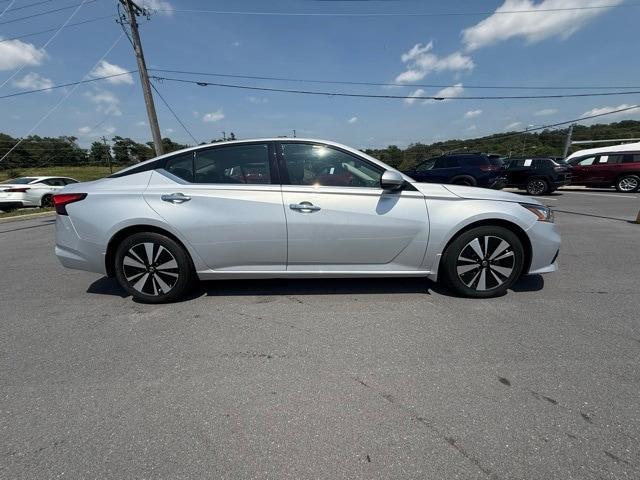 used 2019 Nissan Altima car, priced at $18,900