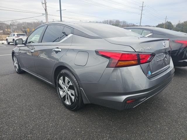 used 2022 Nissan Altima car, priced at $17,900