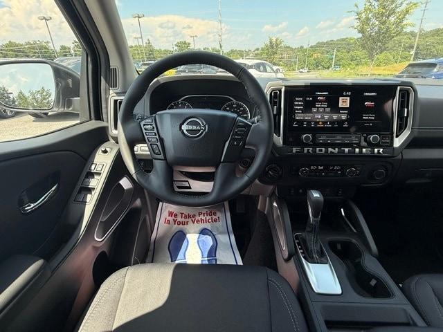 new 2025 Nissan Frontier car, priced at $40,538