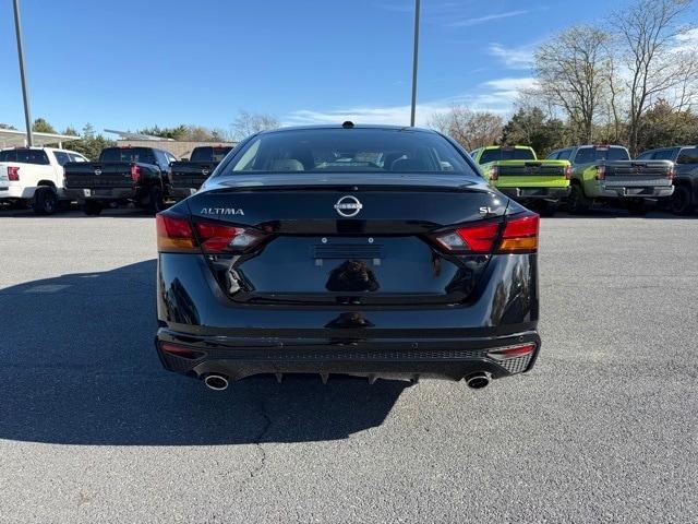 new 2025 Nissan Altima car, priced at $32,978