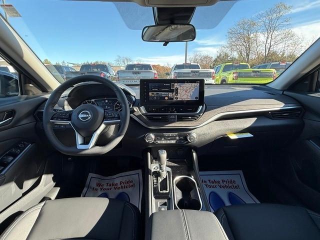 new 2025 Nissan Altima car, priced at $32,978