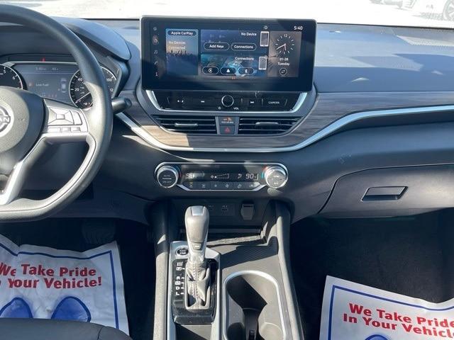 new 2025 Nissan Altima car