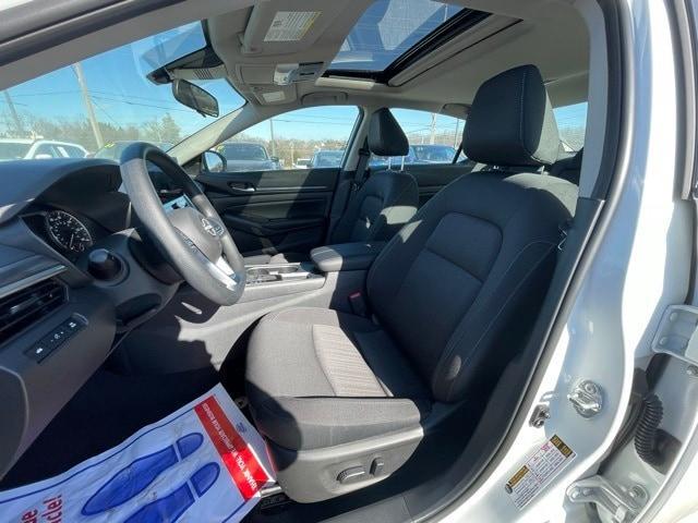 new 2025 Nissan Altima car