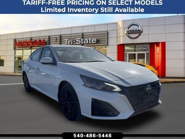 new 2025 Nissan Altima car