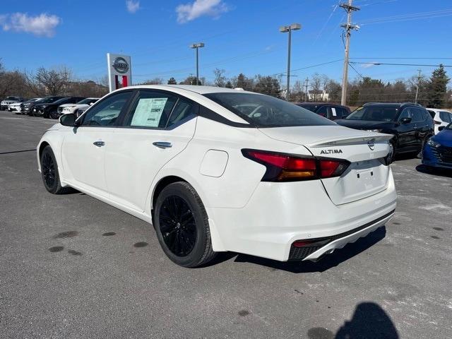 new 2025 Nissan Altima car