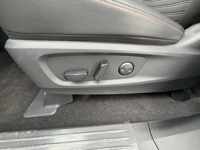 new 2025 Nissan Pathfinder car, priced at $39,073