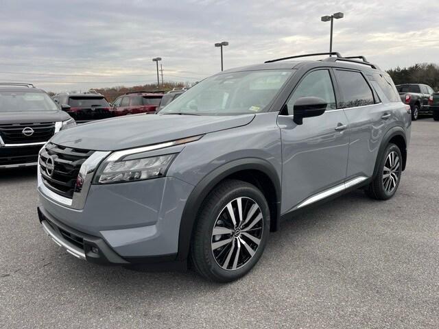 new 2025 Nissan Pathfinder car, priced at $55,785