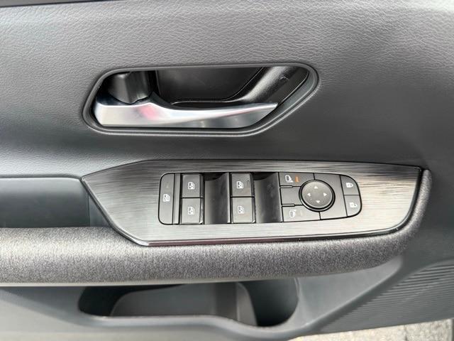 new 2025 Nissan Kicks car, priced at $26,971