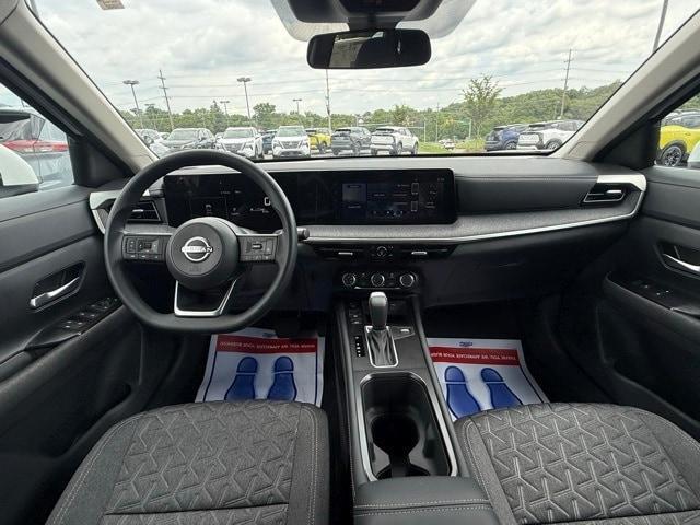 new 2025 Nissan Kicks car, priced at $26,971