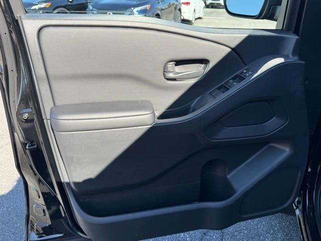 new 2026 Nissan Frontier car, priced at $35,984