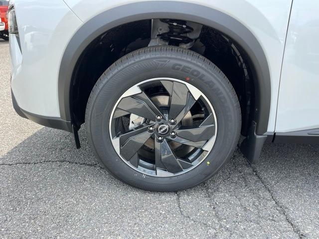 new 2025 Nissan Rogue car, priced at $34,201