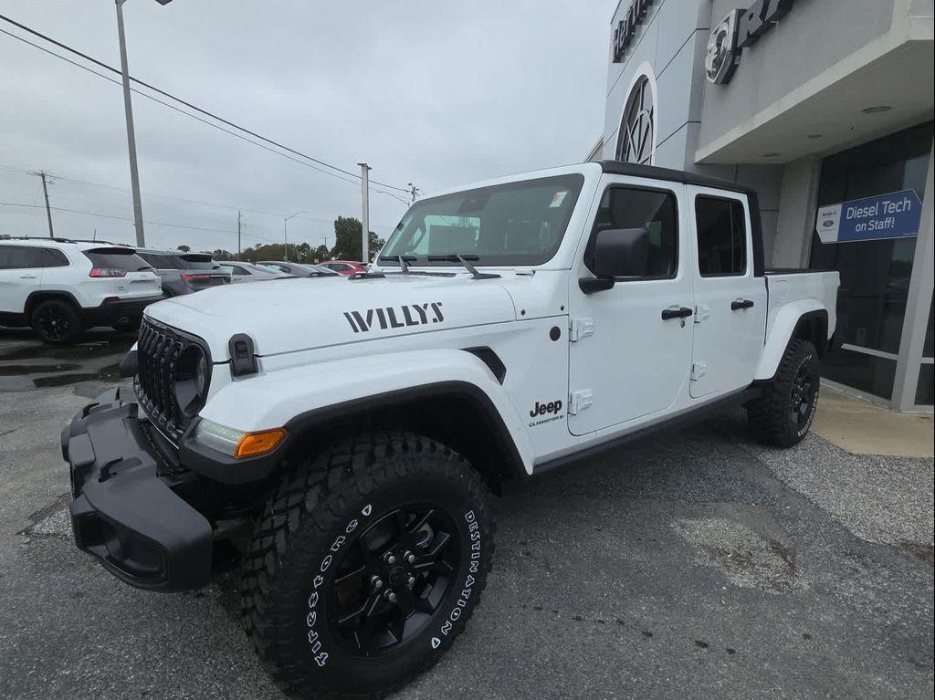 new 2025 Jeep Gladiator car, priced at $47,491