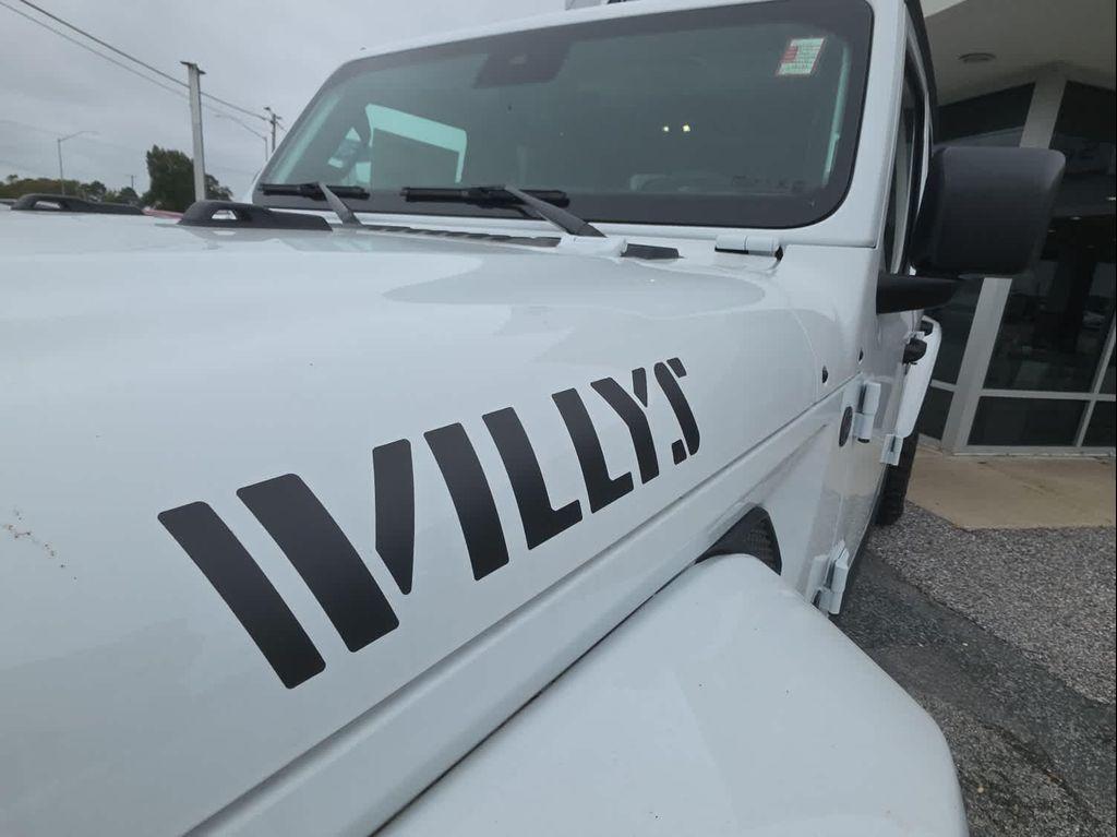 new 2025 Jeep Gladiator car, priced at $47,491