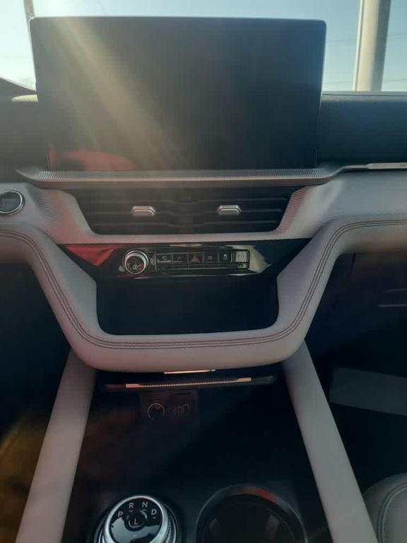 new 2025 Ford Explorer car, priced at $41,688