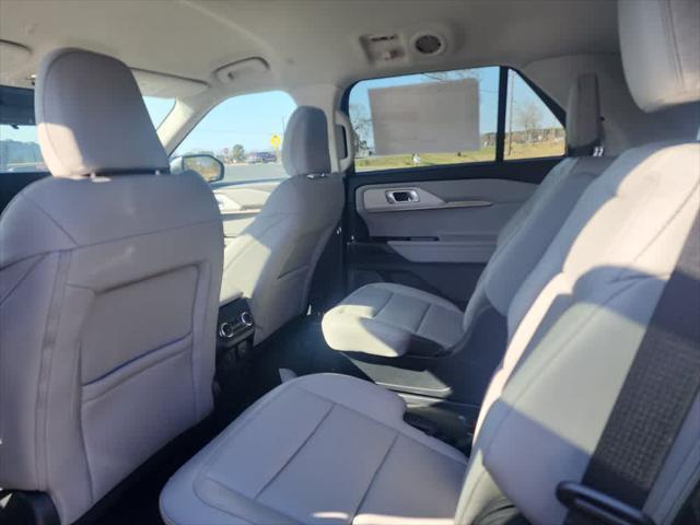 new 2025 Ford Explorer car, priced at $41,500