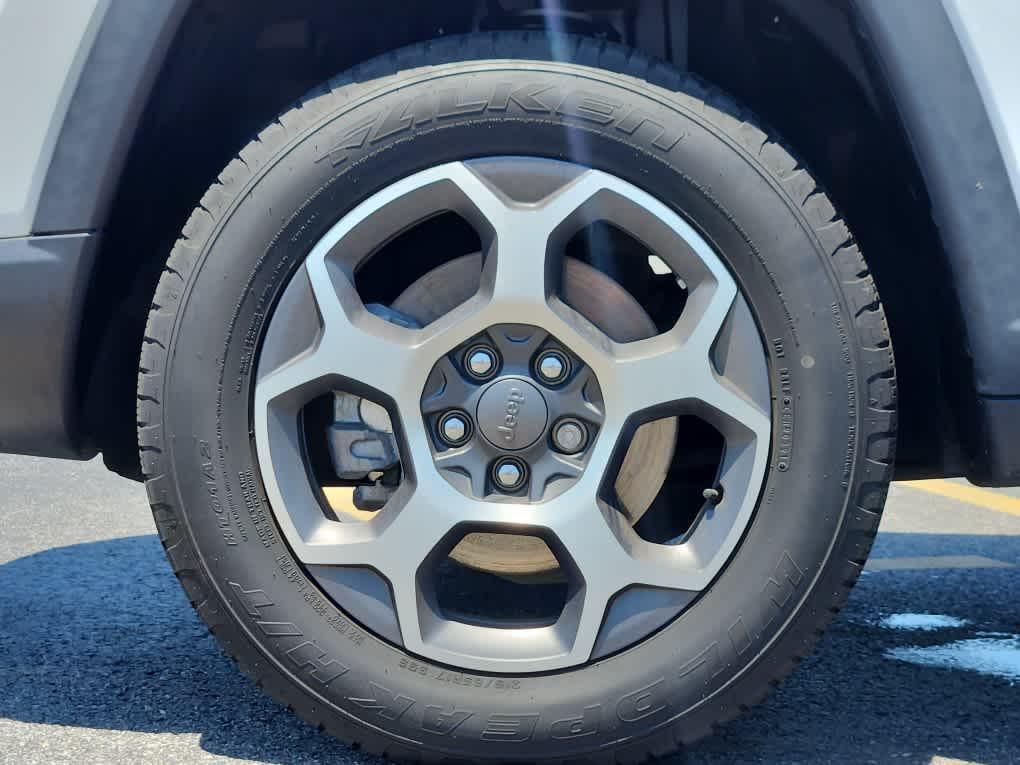 used 2022 Jeep Compass car, priced at $25,302