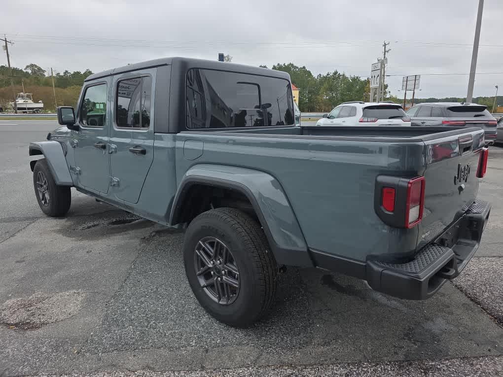 new 2025 Jeep Gladiator car, priced at $46,991