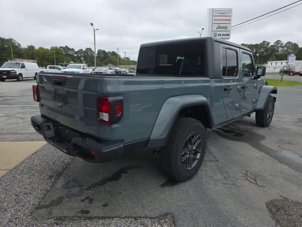 new 2025 Jeep Gladiator car, priced at $46,991