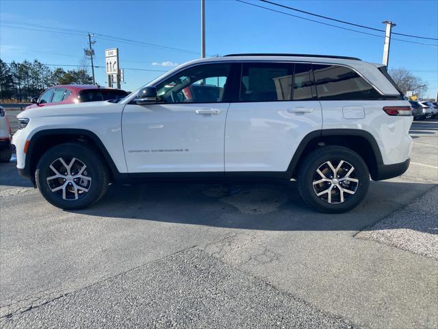 new 2025 Jeep Grand Cherokee car, priced at $54,910