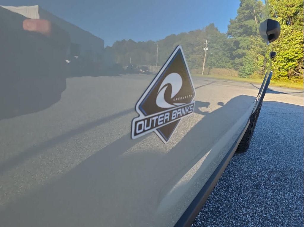 new 2025 Ford Bronco Sport car, priced at $41,303