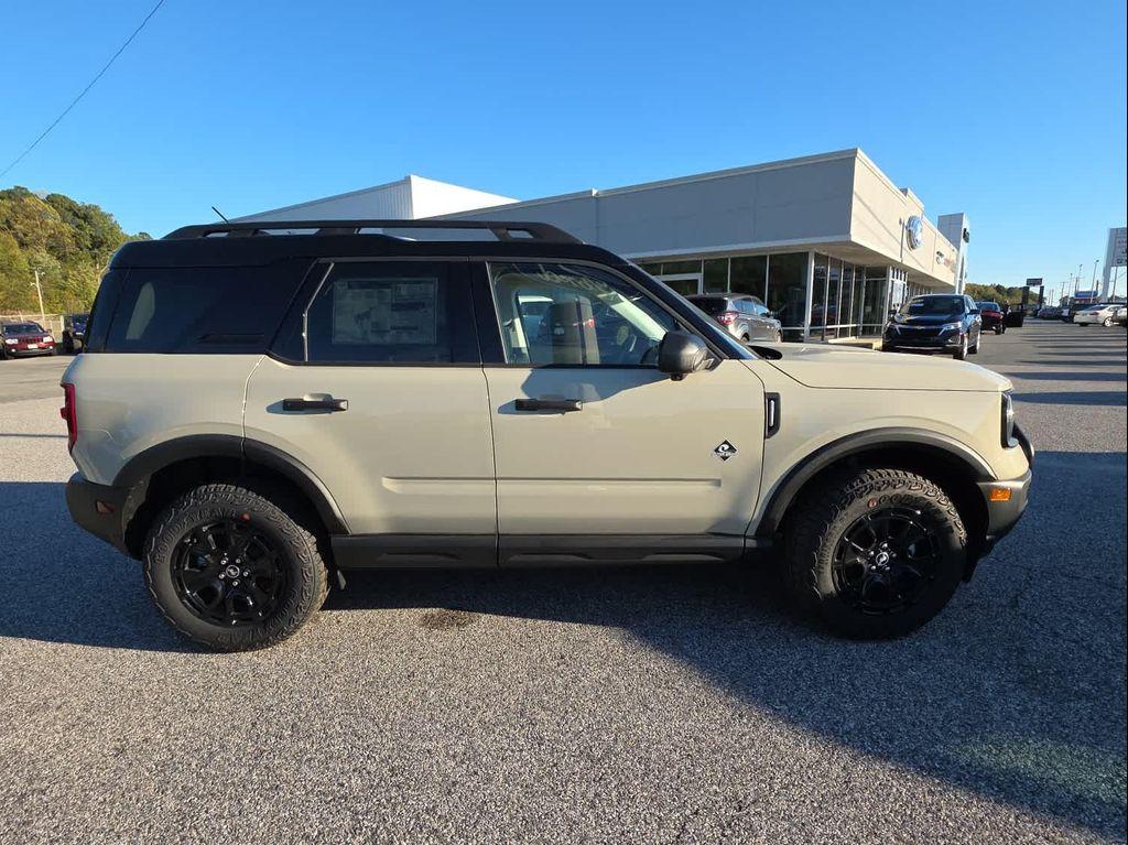 new 2025 Ford Bronco Sport car, priced at $41,303