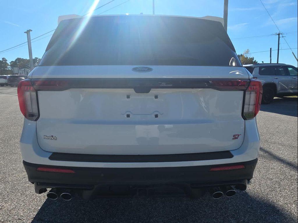 new 2025 Ford Explorer car, priced at $59,491