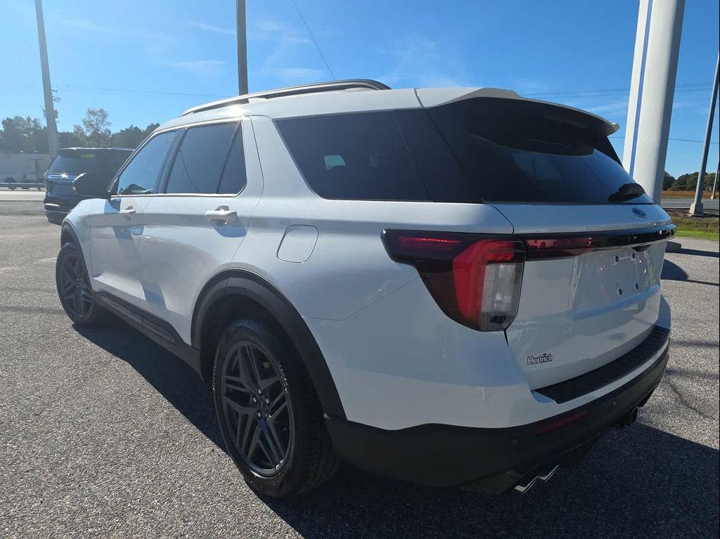 new 2025 Ford Explorer car, priced at $59,491