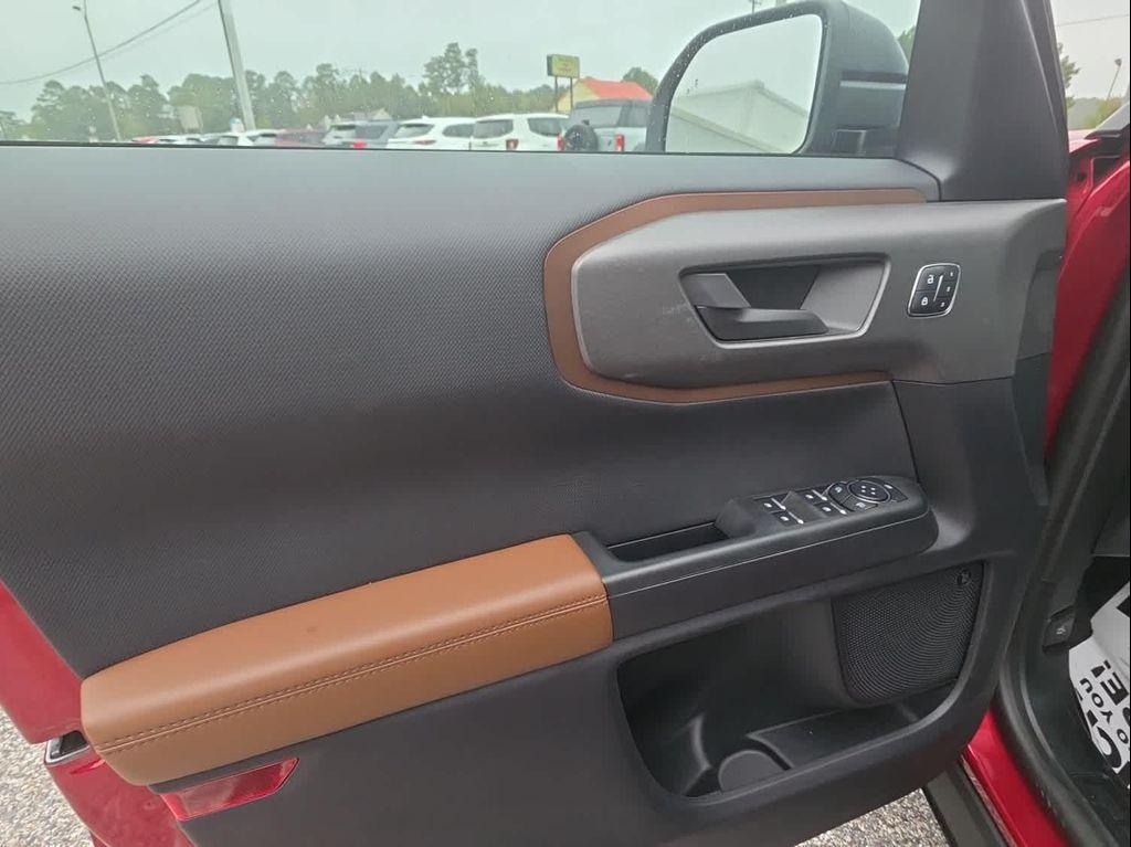 new 2025 Ford Bronco Sport car, priced at $36,953