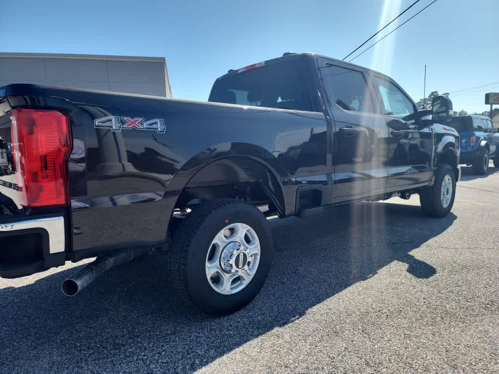 new 2025 Ford F-350 car, priced at $59,912