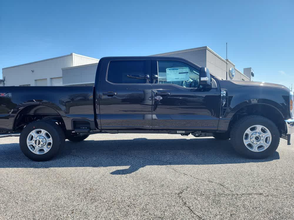 new 2025 Ford F-350 car, priced at $59,912