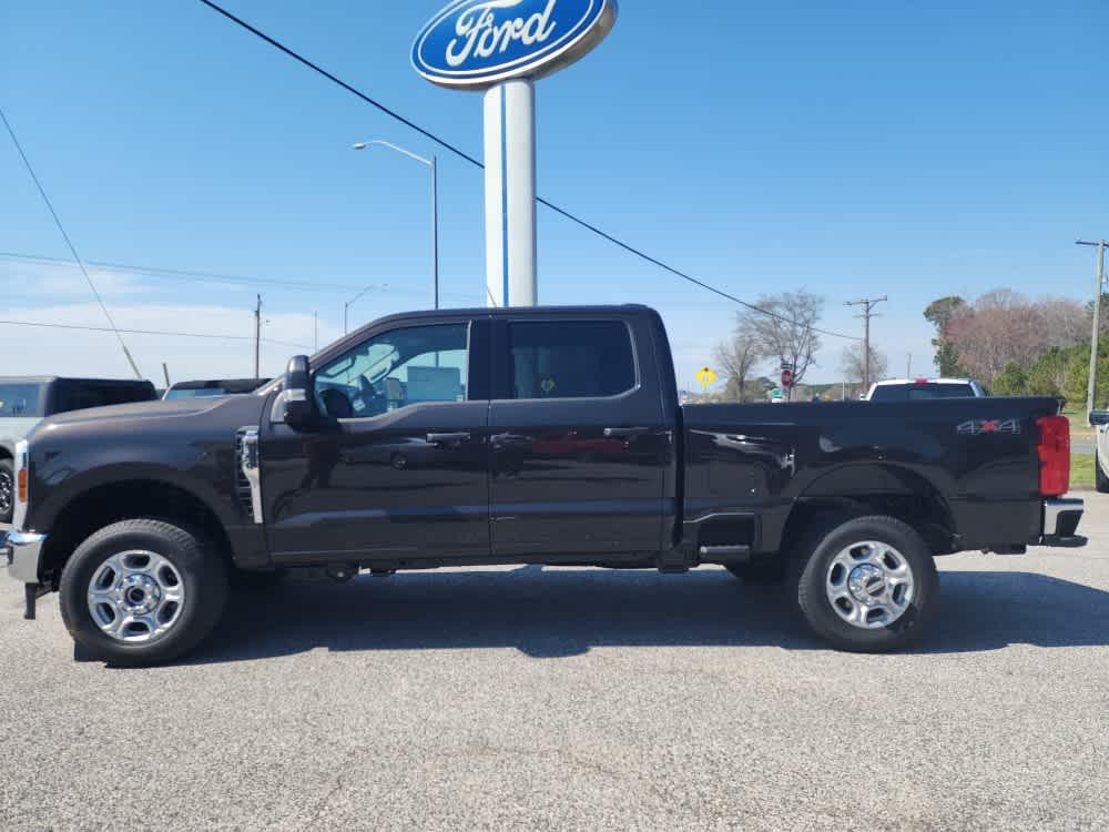 new 2025 Ford F-350 car, priced at $59,912