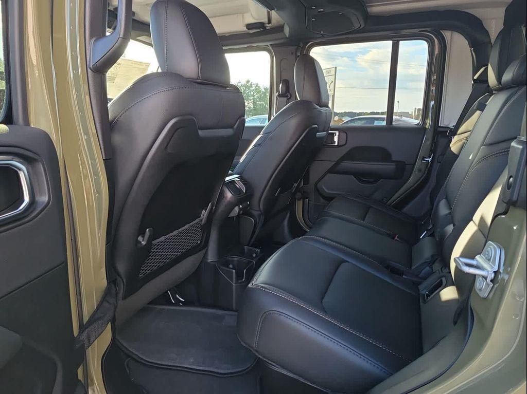 new 2025 Jeep Gladiator car, priced at $48,991