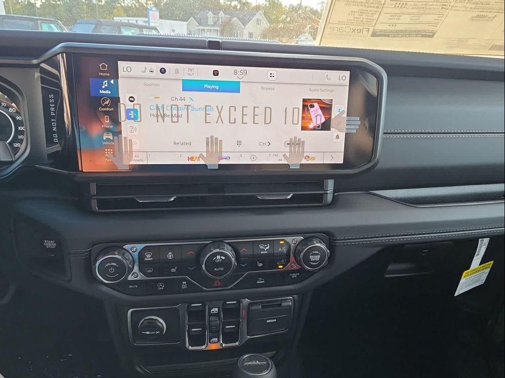 new 2025 Jeep Gladiator car, priced at $48,991