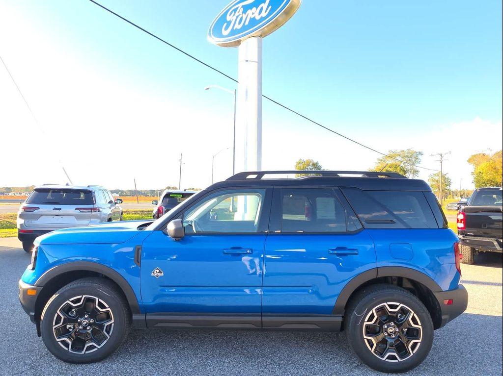 new 2025 Ford Bronco Sport car, priced at $36,991