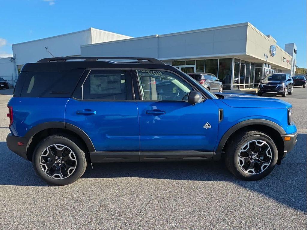 new 2025 Ford Bronco Sport car, priced at $36,991