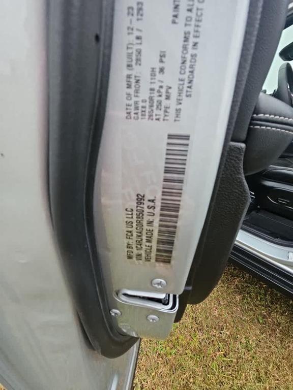 used 2024 Jeep Grand Cherokee L car, priced at $30,991