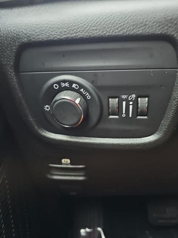 used 2024 Jeep Grand Cherokee L car, priced at $30,991