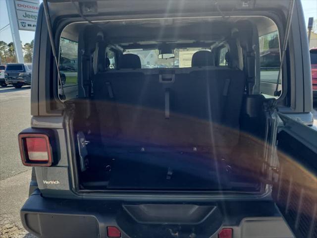 new 2025 Jeep Wrangler car, priced at $46,354