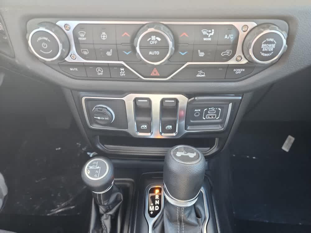 new 2025 Jeep Wrangler car, priced at $42,867