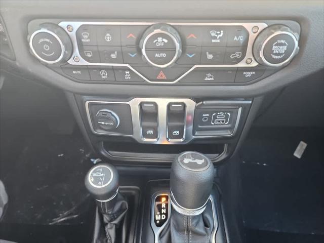 new 2025 Jeep Wrangler car, priced at $44,867