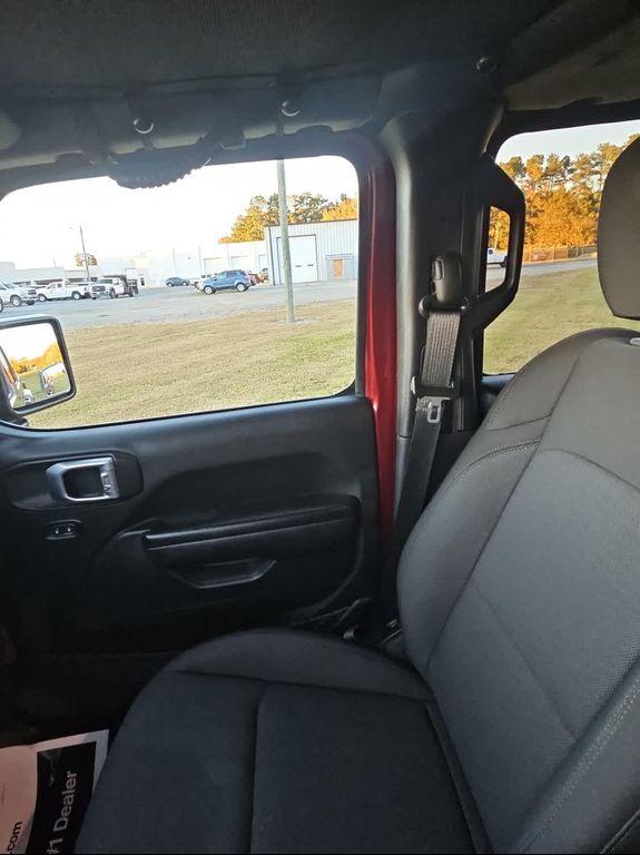 used 2021 Jeep Gladiator car, priced at $27,291