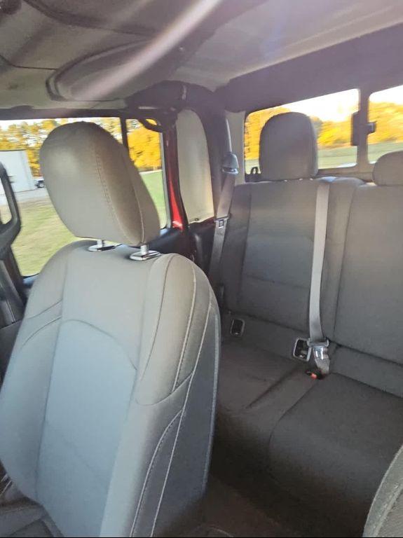 used 2021 Jeep Gladiator car, priced at $27,291