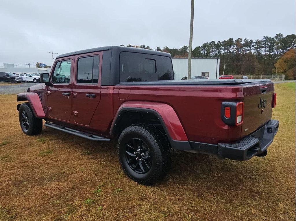 used 2021 Jeep Gladiator car, priced at $27,291