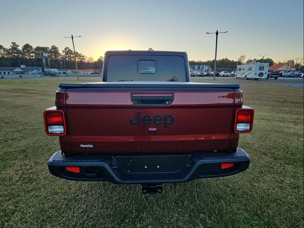 used 2021 Jeep Gladiator car, priced at $27,591