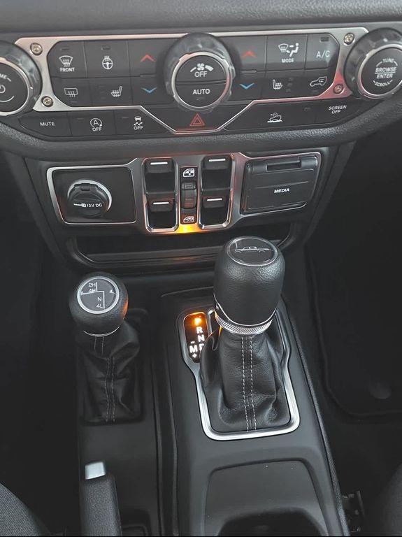 new 2025 Jeep Gladiator car, priced at $46,991