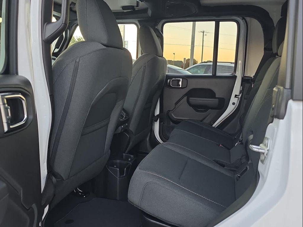 new 2025 Jeep Gladiator car, priced at $46,991